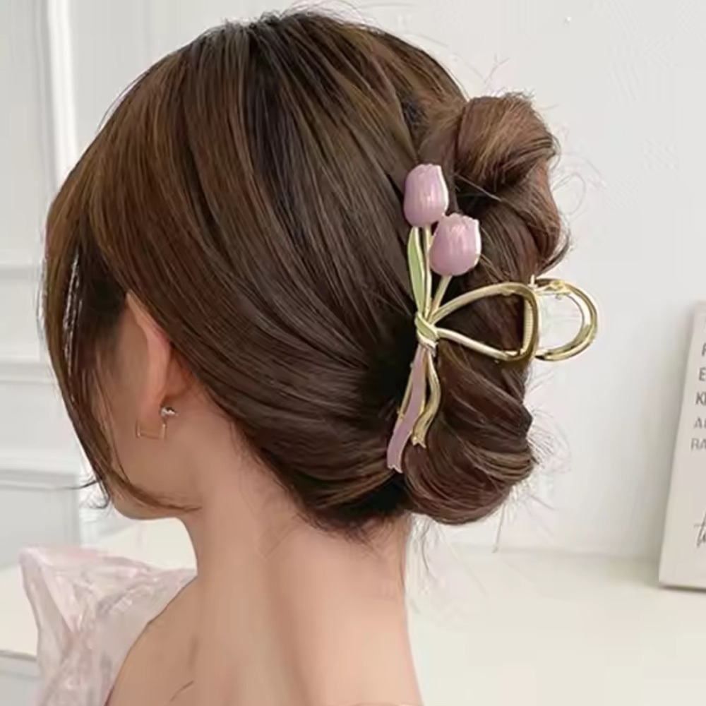 Lilac Tulip Gold Hair Claw - Picture 4 of 4